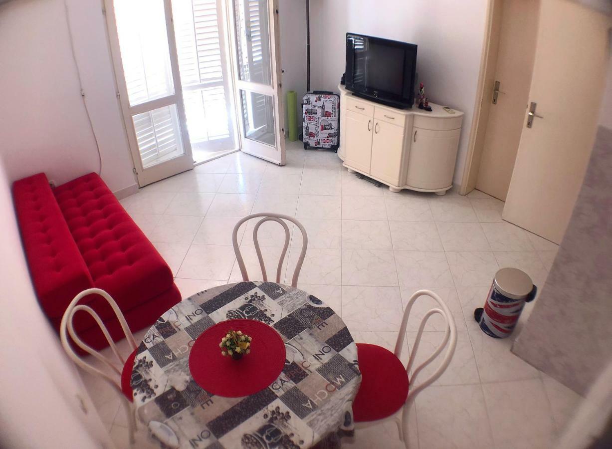One Bedroom Apartment 500M From The Beach Budva Eksteriør billede